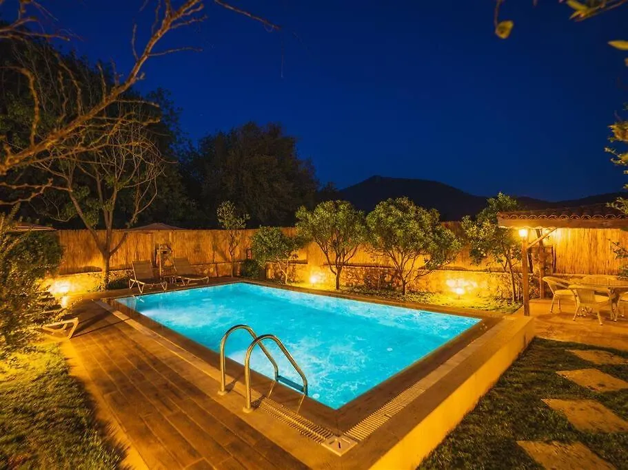 Fethiye Kayakoey'De Oezel Havuzlu Muhafazakar Villa Kaya Konak